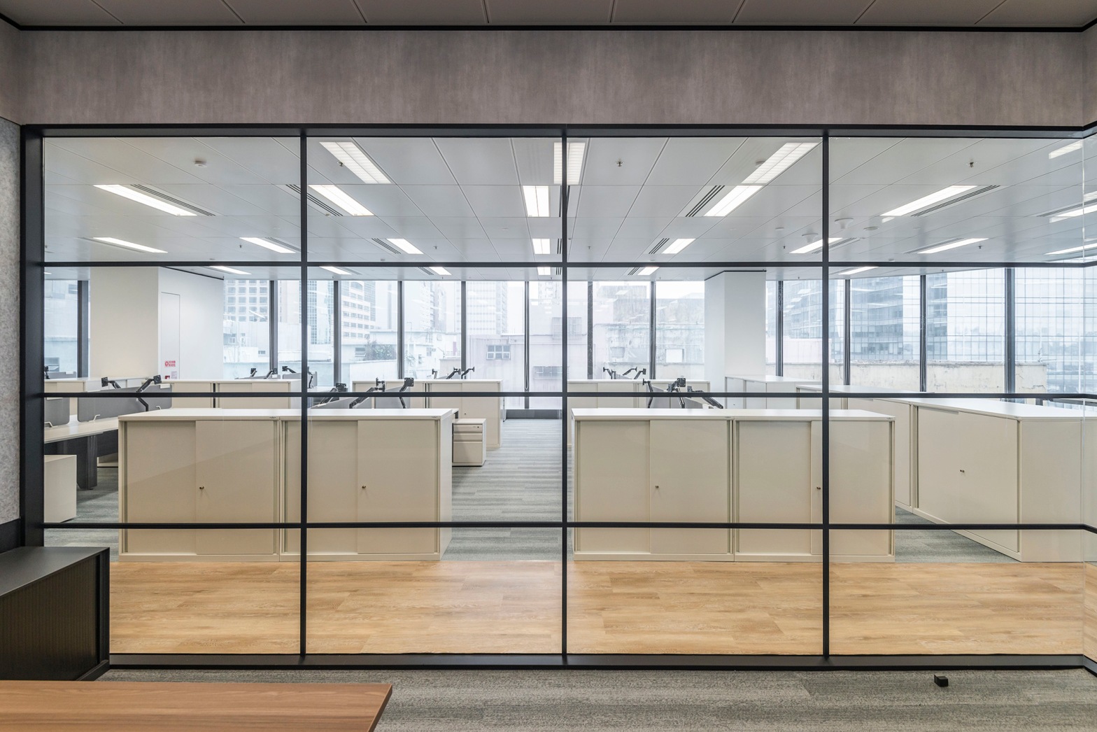 framed glass partitions - satkartar glass solutions